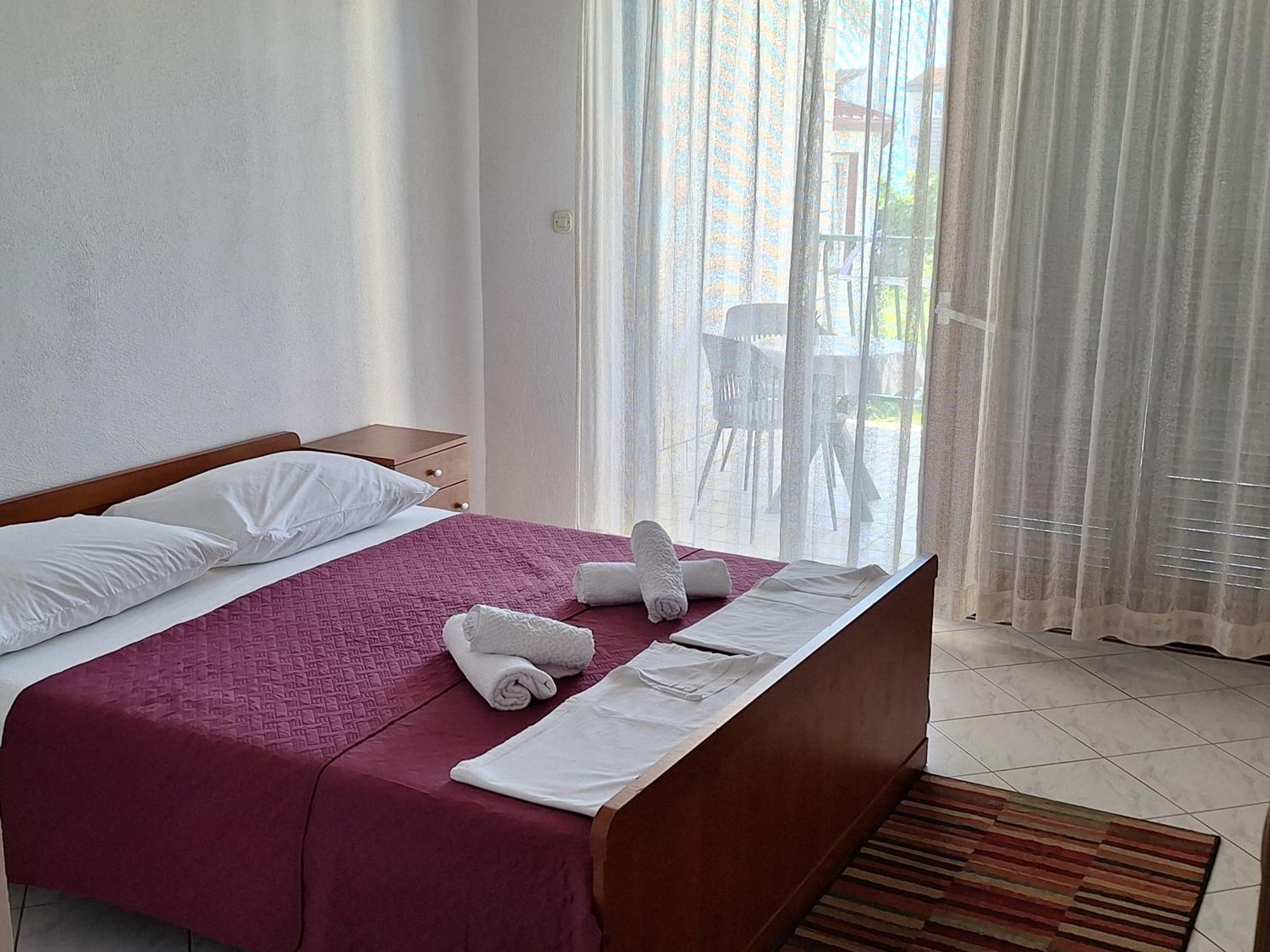 Ante Apartments Duće Rum bild