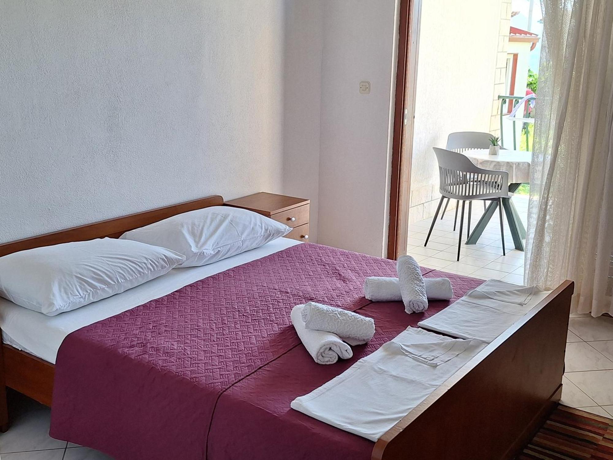 Ante Apartments Duće Rum bild